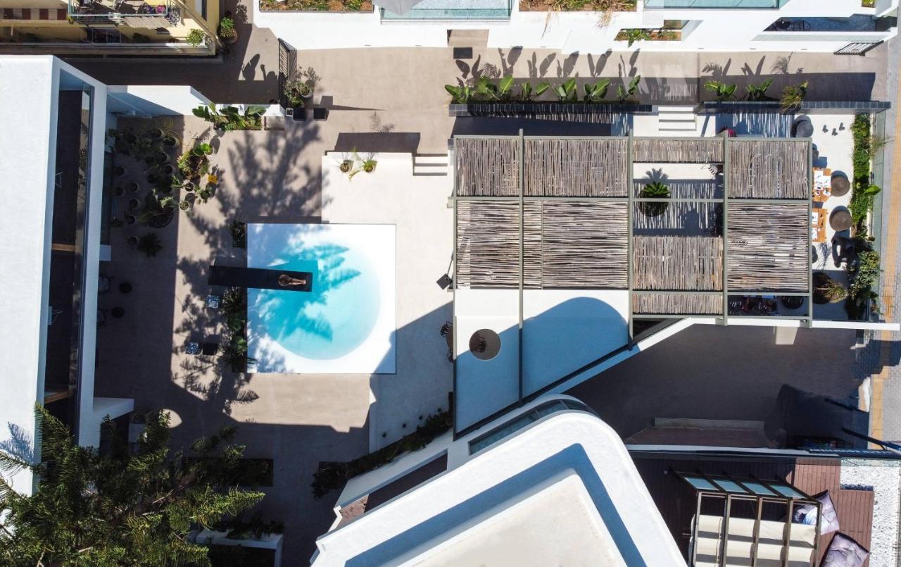Dyo Suites 罗希姆诺 外观 照片