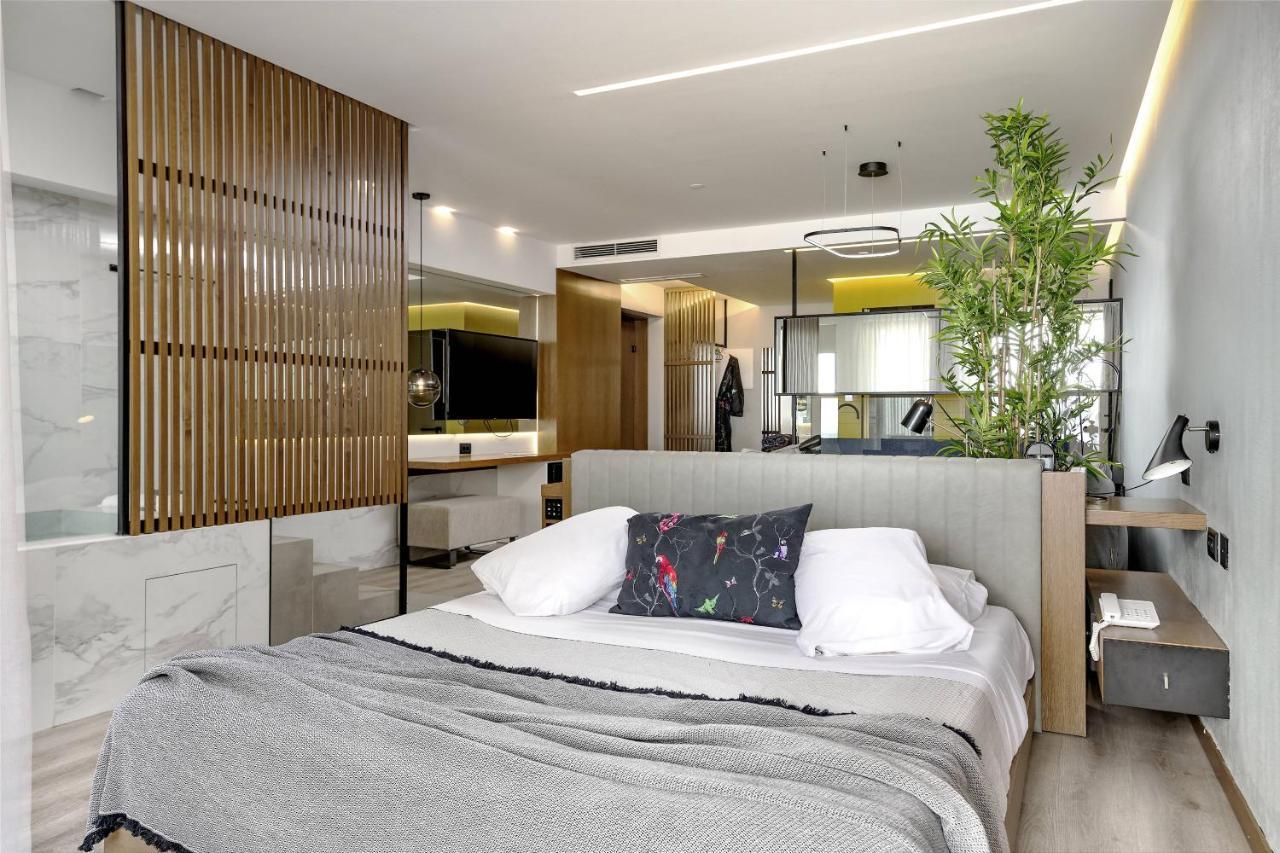 Dyo Suites 罗希姆诺 外观 照片