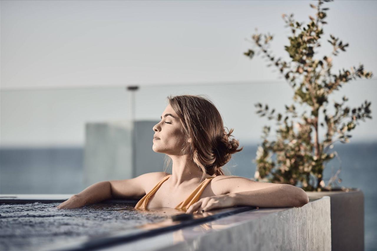 Dyo Suites 罗希姆诺 外观 照片
